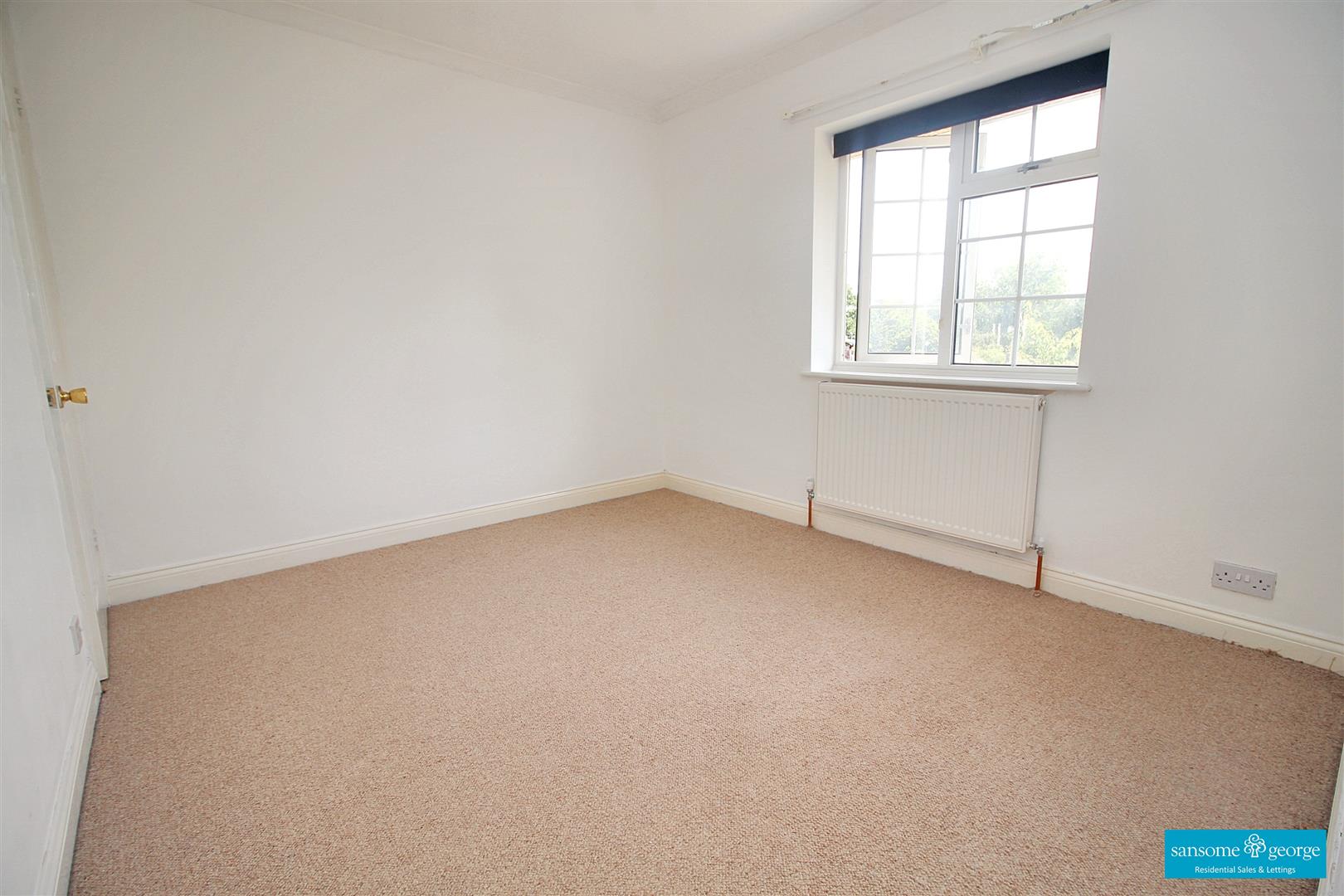 Fairway Avenue, Tilehurst, Reading